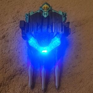 Power Rangers Dino Fury Dino Knight Morpher Electronic & Motion Activated Claw